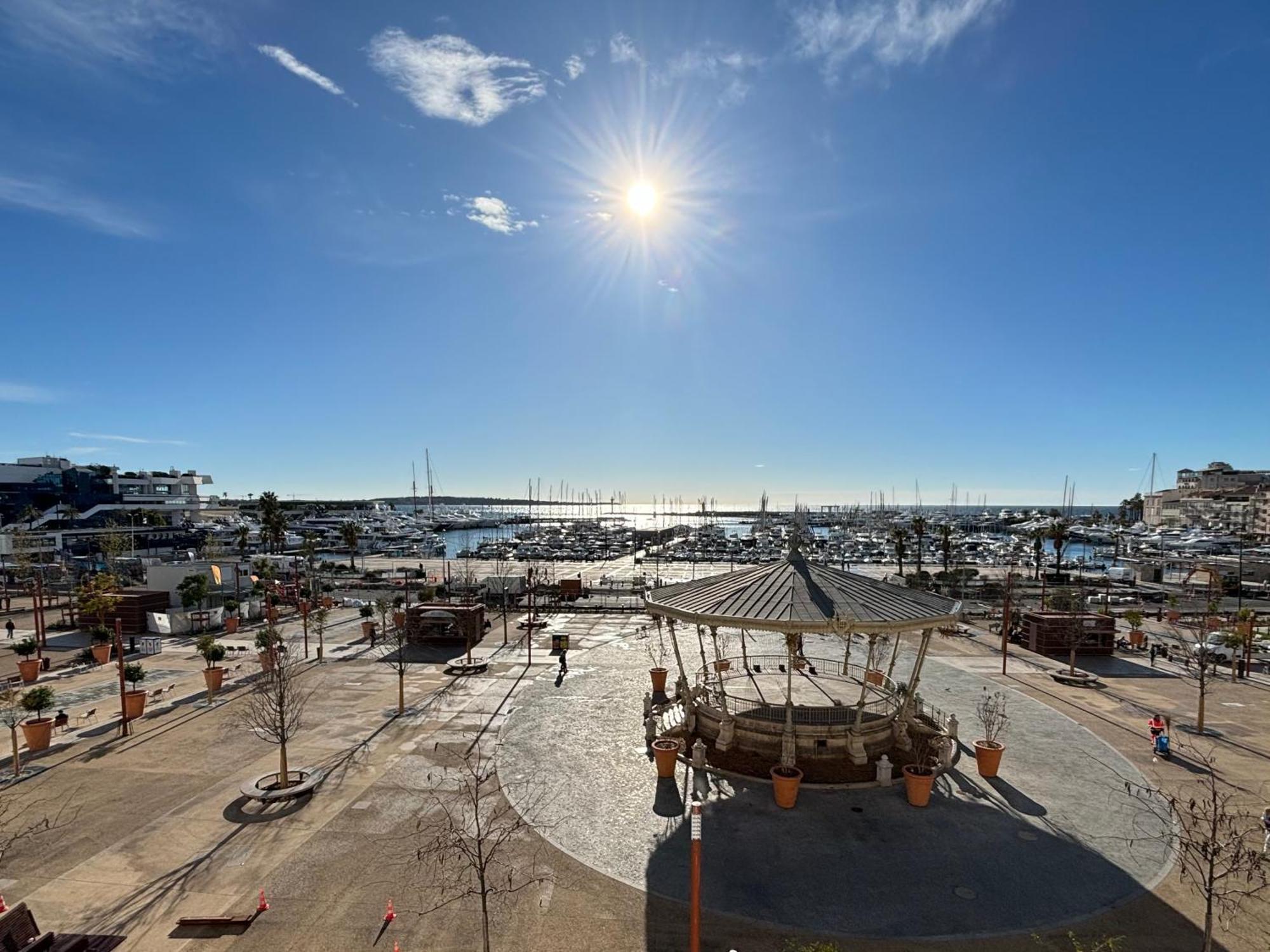 Cannes : Agreable Et Lumineux Appartement Vue Mer Eksteriør billede